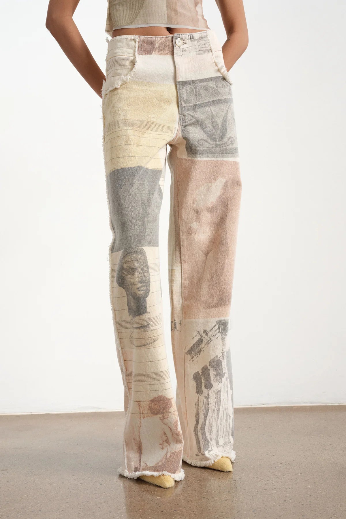 Retro loose print design with wide leg straight leg and floor length denim pants